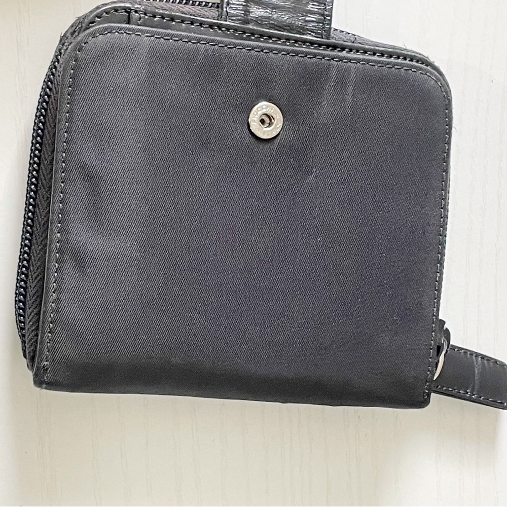 Prada black nylon enamel logo compact zip wallet vintage 90s - Picture 6 of 11